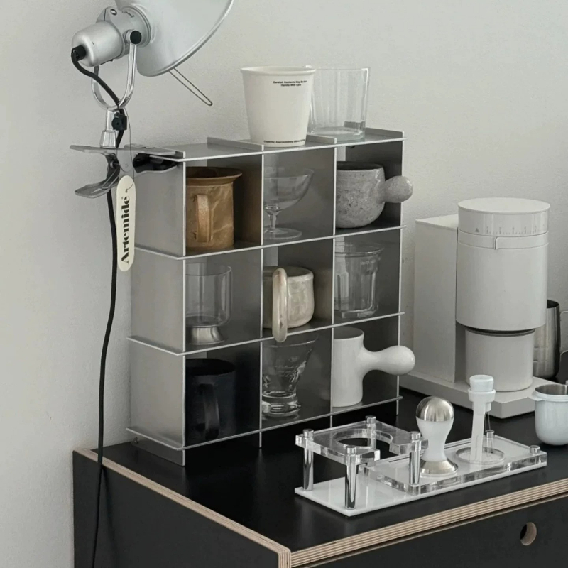 Kitchen Appliances Holder - Minimalistyczna półka na kubki z aluminium,