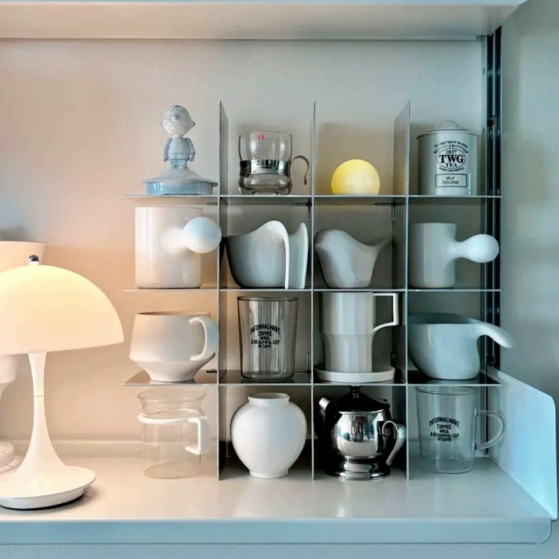 Minimalistyczna półka na kubki – Kitchen Appliances Holder recenzja i cena